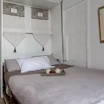 La Belle Du Marais
