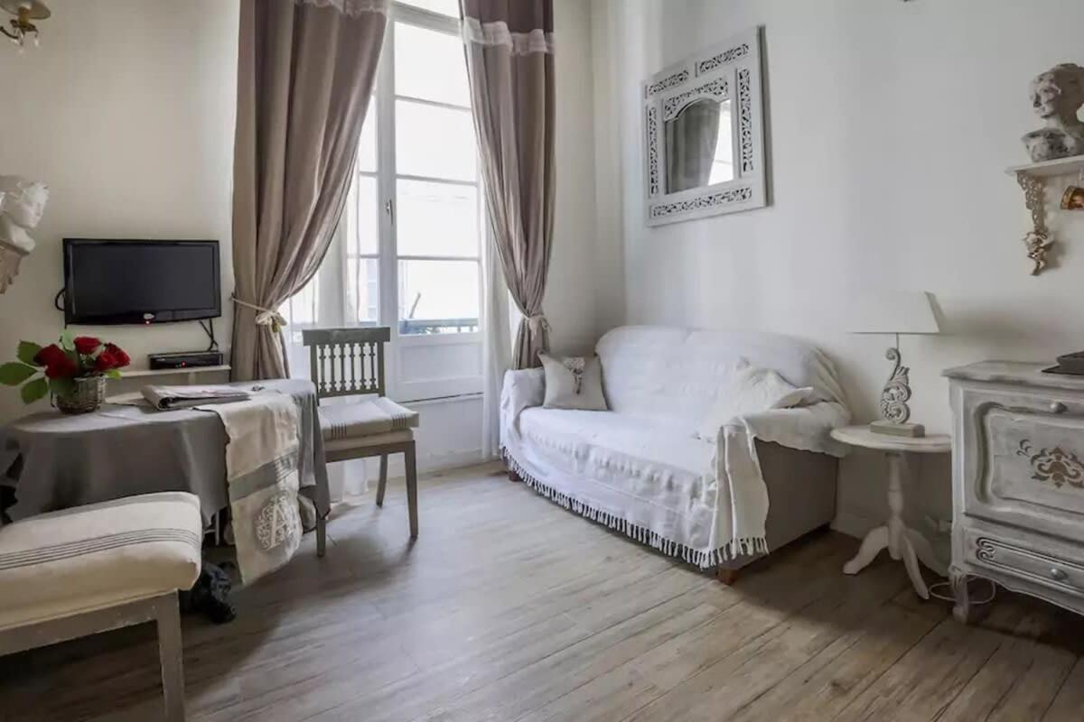 La Belle Du Marais Paris