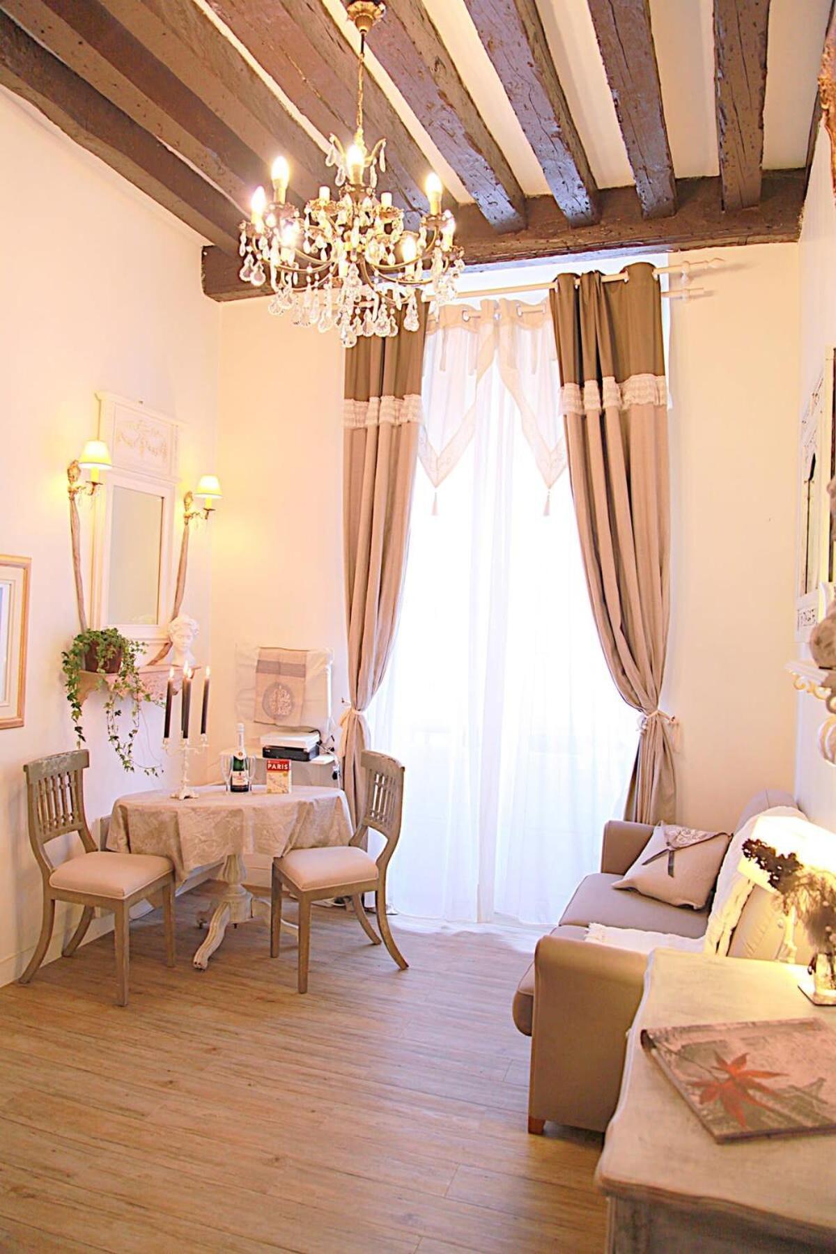 Appartement La Belle Du Marais *